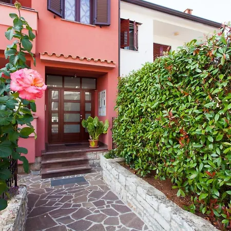 Apartments Banic Porec Exterior photo